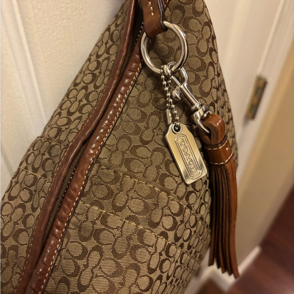 Coach VINTAGE F066-F10417 Signature Mini C Tan Canvas/Leather Shoulderbah VGUC - Picture 9 of 14